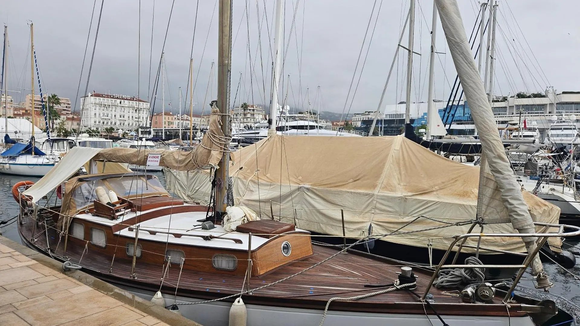 Tekne Voilier Santana A Cannes